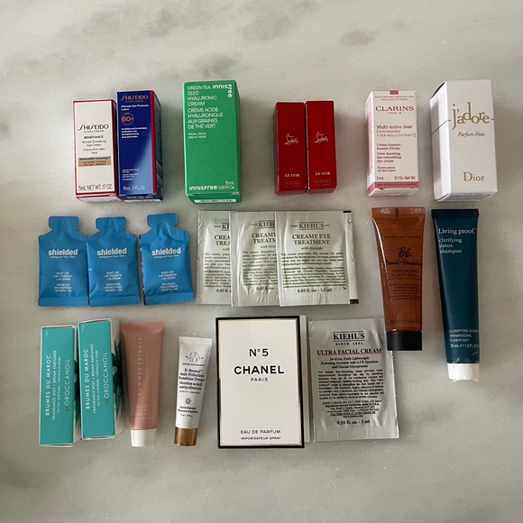 Various Makeup Skin & Hair sample products - Picture 2 of 5